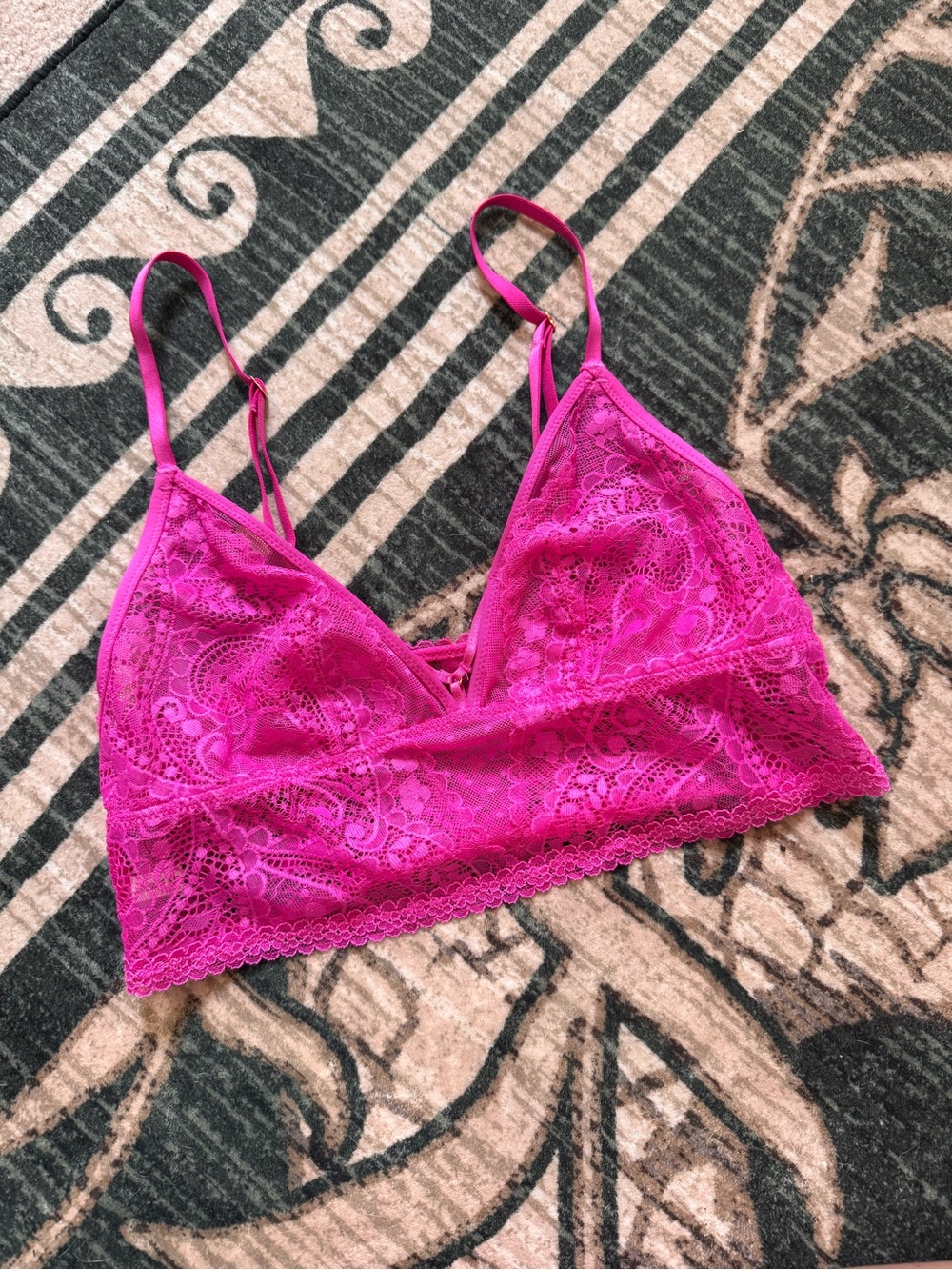 Aerie Lace Bralette Bright Fuchsia Pink